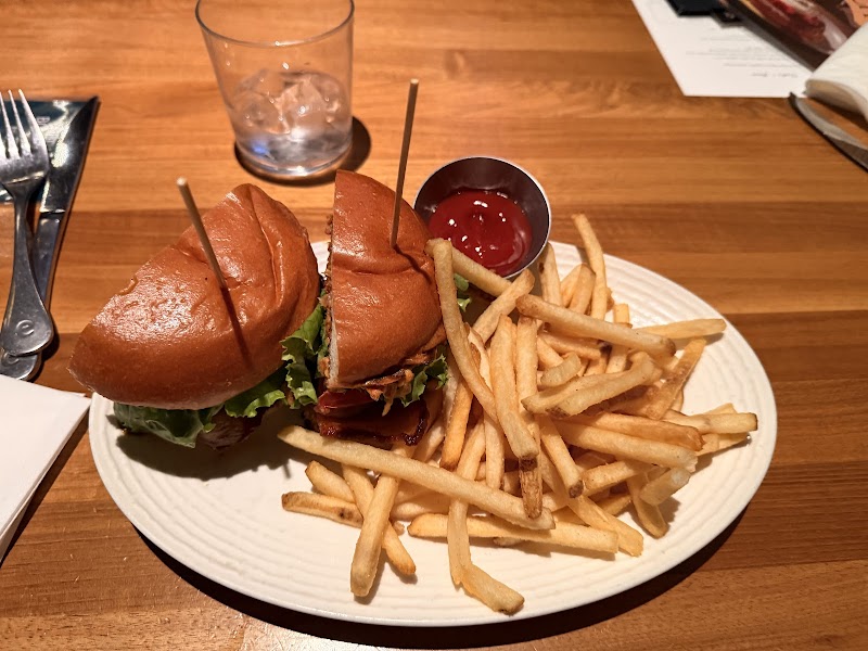 Earls Kitchen + Bar