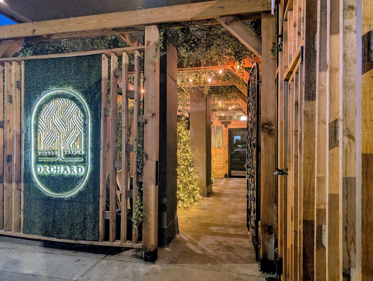 Орчард — Restaurant